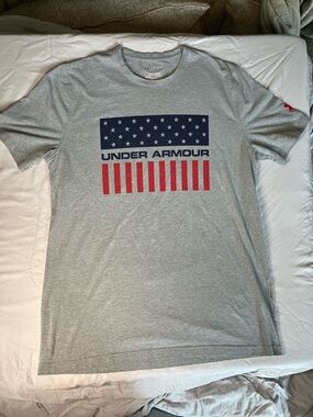 Under Armour Gray Short-Sleeve Tee with Red & Navy Flag Graphic